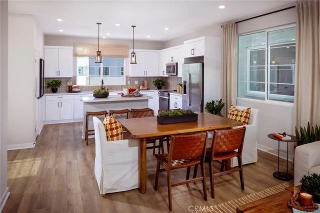 6057 Arches Way, Eastvale, CA 92880