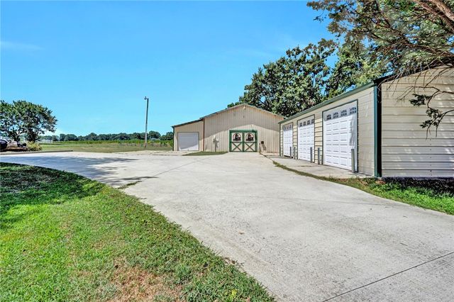 313 Henderson Road, Gray Court, SC 29645