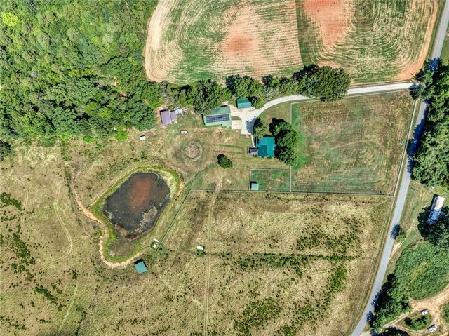 313 Henderson Road, Gray Court, SC 29645