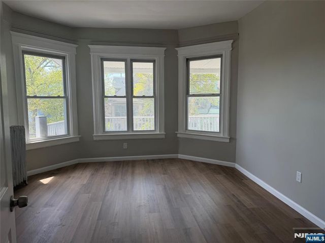 37 Mapes Avenue 2, Newark, NJ 07112