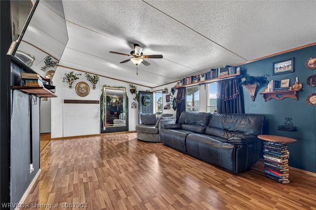 300 N Illinois Avenue, Panama, OK 74951