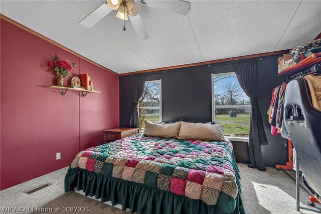 300 N Illinois Avenue, Panama, OK 74951