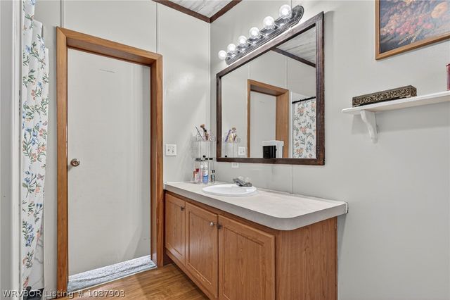 300 N Illinois Avenue, Panama, OK 74951