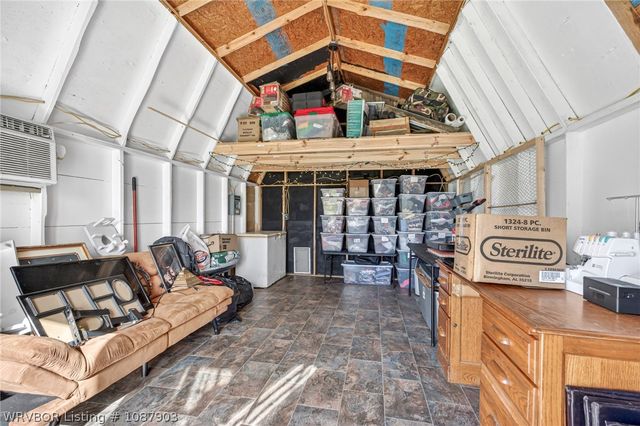 300 N Illinois Avenue, Panama, OK 74951