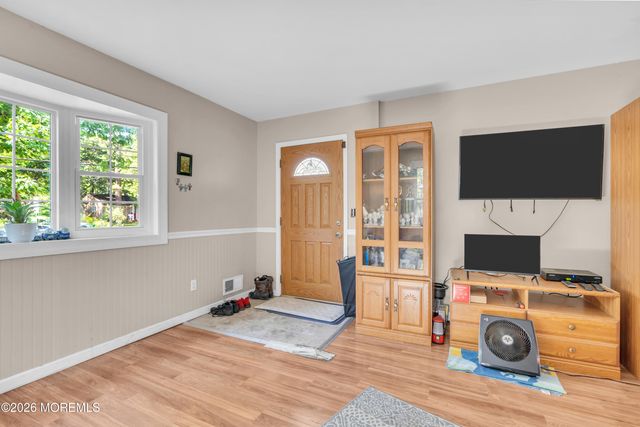 155 Lucy Road, Lakewood, NJ 08701