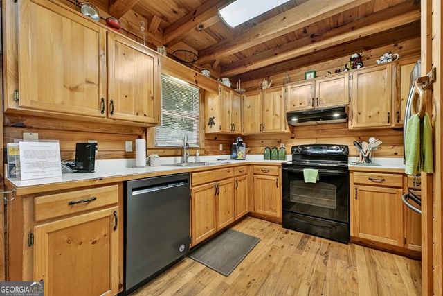 309 Katydid Road, Mineral Bluff, GA 30559