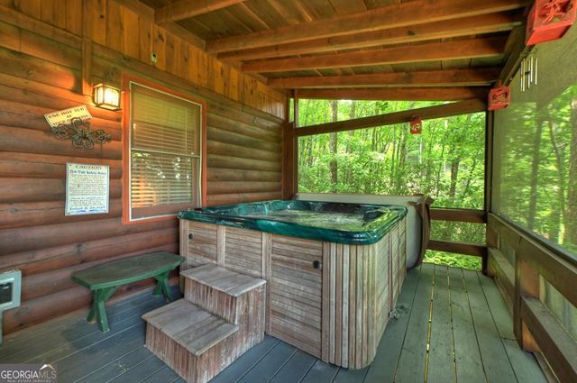 309 Katydid Road, Mineral Bluff, GA 30559