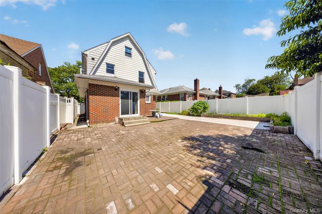 3822 205th Street, Bayside, NY 11361