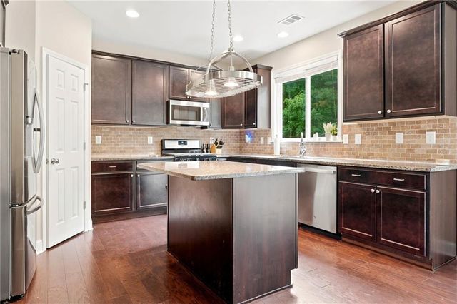 3965 Hemingway Drive, Powder Springs, GA 30127