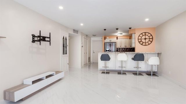 133 N Pompano Beach Boulevard 204, Pompano Beach, FL 33062