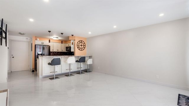 133 N Pompano Beach Boulevard 204, Pompano Beach, FL 33062