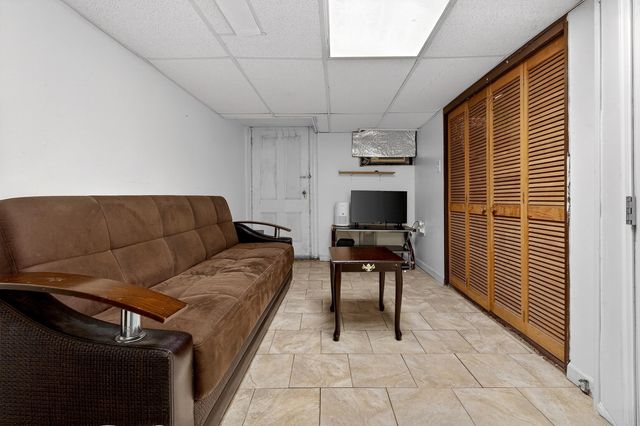 79 BOYD AVE, Jc, West Bergen, NJ 07304