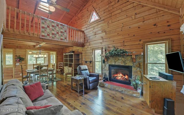 3021 Hanging Dog Road, Murphy, NC 28906