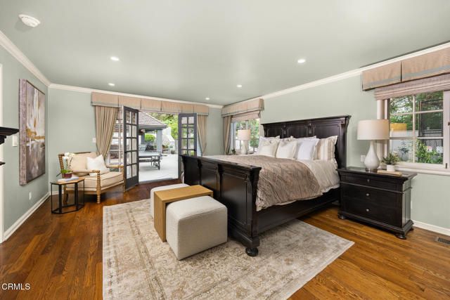 555 Meadow Grove Street, La Canada Flintridge, CA 91011