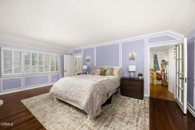 555 Meadow Grove Street, La Canada Flintridge, CA 91011