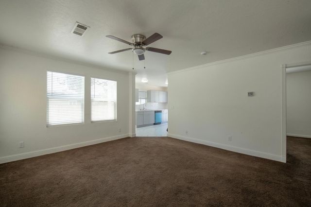 2115 N Ferger Avenue, Fresno, CA 93704