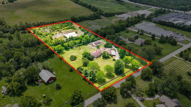 2100 Vince Road, Nicholasville, KY 40356