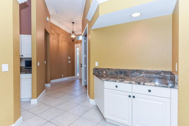 9740 Egret Chase Lane, West Palm Beach, FL 33411