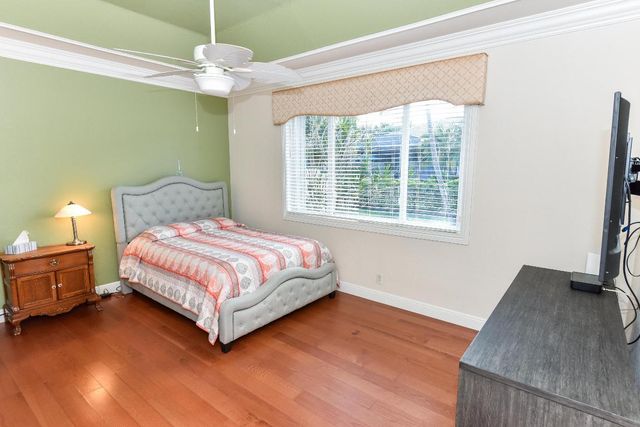 9740 Egret Chase Lane, West Palm Beach, FL 33411