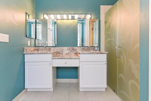 9740 Egret Chase Lane, West Palm Beach, FL 33411