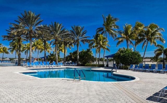 9740 Egret Chase Lane, West Palm Beach, FL 33411