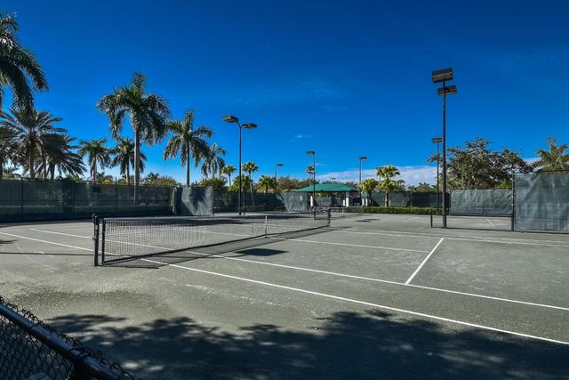 9740 Egret Chase Lane, West Palm Beach, FL 33411