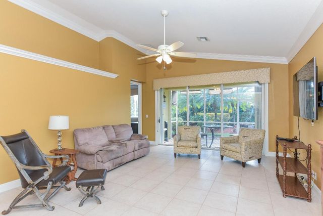 9740 Egret Chase Lane, West Palm Beach, FL 33411