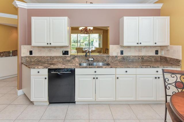 9740 Egret Chase Lane, West Palm Beach, FL 33411