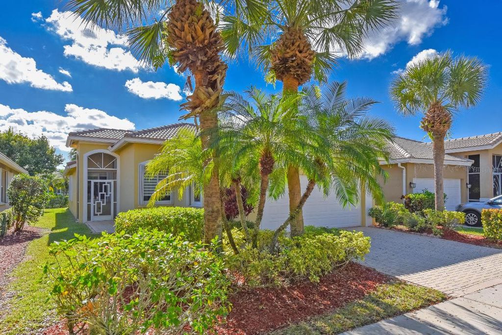9740 Egret Chase Lane, West Palm Beach, FL 33411
