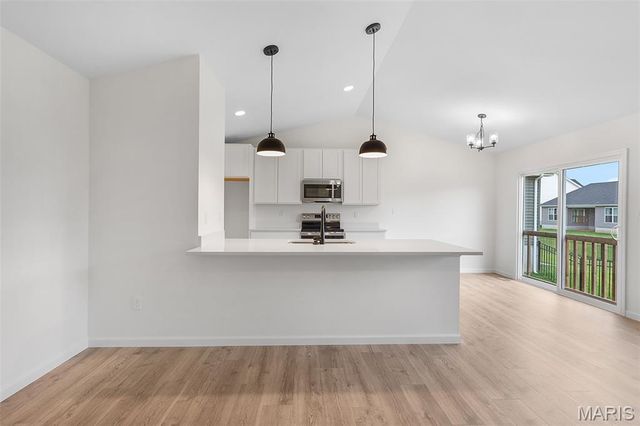 2343 Fernau Court, Florissant, MO 63031
