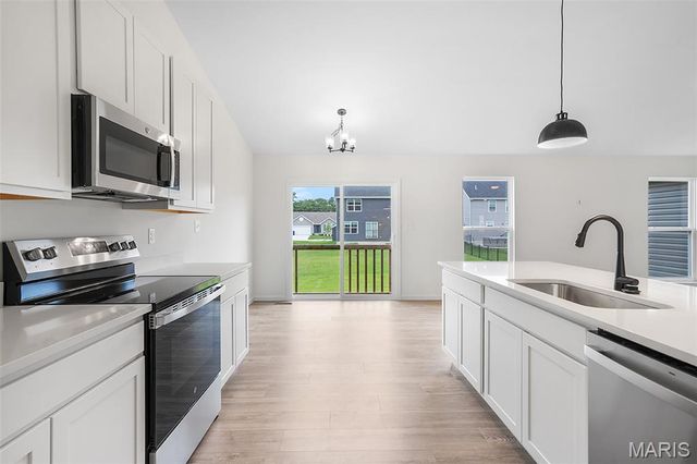 2343 Fernau Court, Florissant, MO 63031