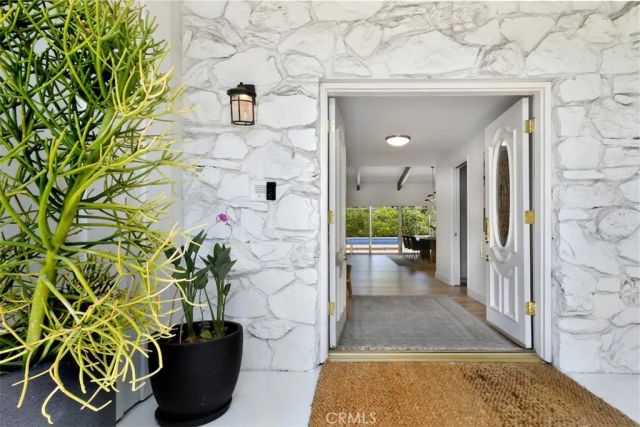 5714 Wilhelmina, Woodland Hills, CA 91367