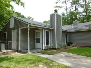 101 Twinwood Drive, Jacksonville, NC 28546