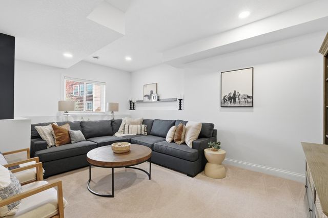 3859 Pascolo Bend, Chaska, MN 55318