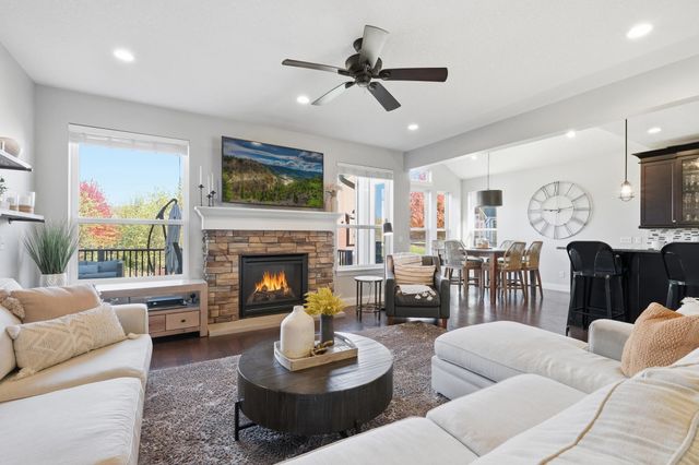 3859 Pascolo Bend, Chaska, MN 55318