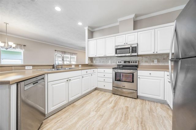 9934 NW 21ST AVENUE, Gainesville, FL 32606