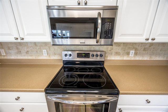 9934 NW 21ST AVENUE, Gainesville, FL 32606