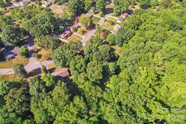 2227 Wensley Drive, Charlotte, NC 28210
