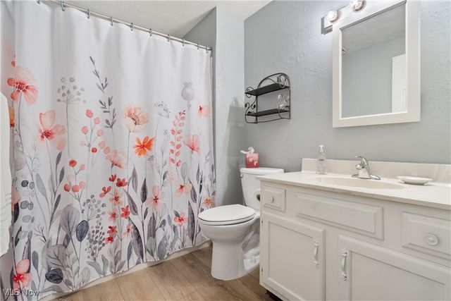 7840 Newgate Avenue NW, North Canton, OH 44720