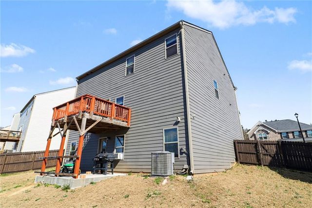 411 Toronto Circle, Hampton, GA 30228