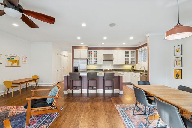 635 W Briar Place 1E, Chicago, IL 60657