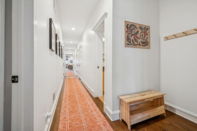 635 W Briar Place 1E, Chicago, IL 60657