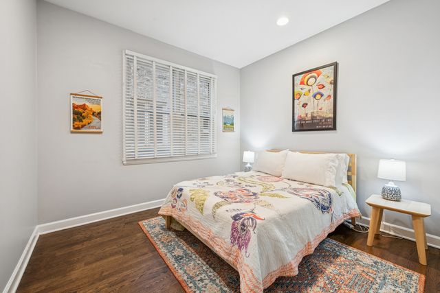 635 W Briar Place 1E, Chicago, IL 60657