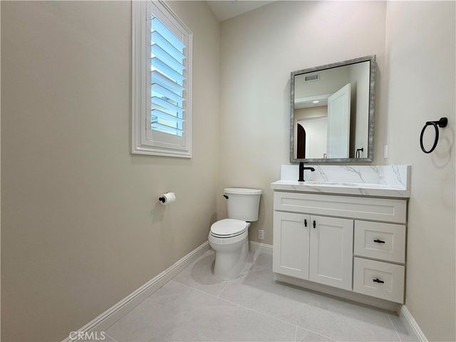 98 pinnacle dr, Lake Forest, CA 92630