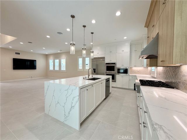 98 pinnacle dr, Lake Forest, CA 92630