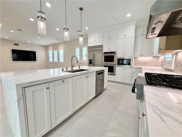 98 pinnacle dr, Lake Forest, CA 92630