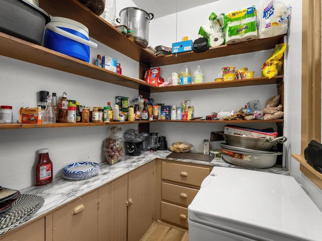 1411 Marie COURT, Sheboygan, WI 53081