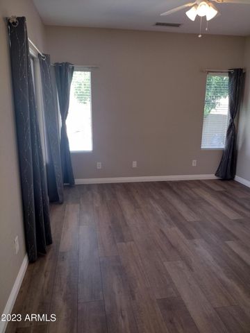 466 E Yellow Wood Avenue, San Tan Valley, AZ 85140