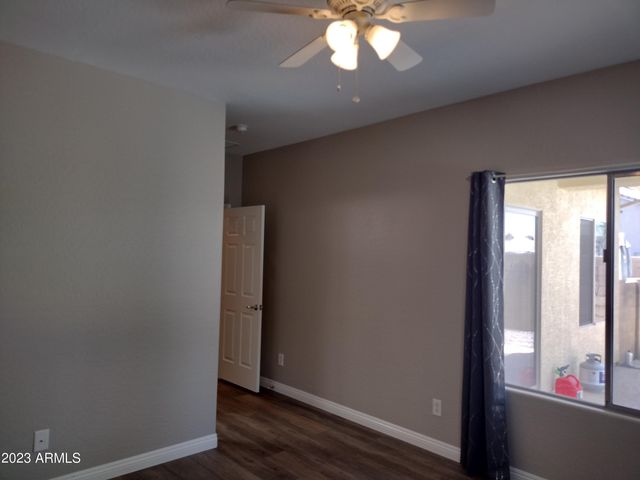 466 E Yellow Wood Avenue, San Tan Valley, AZ 85140