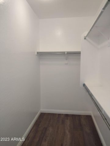 466 E Yellow Wood Avenue, San Tan Valley, AZ 85140